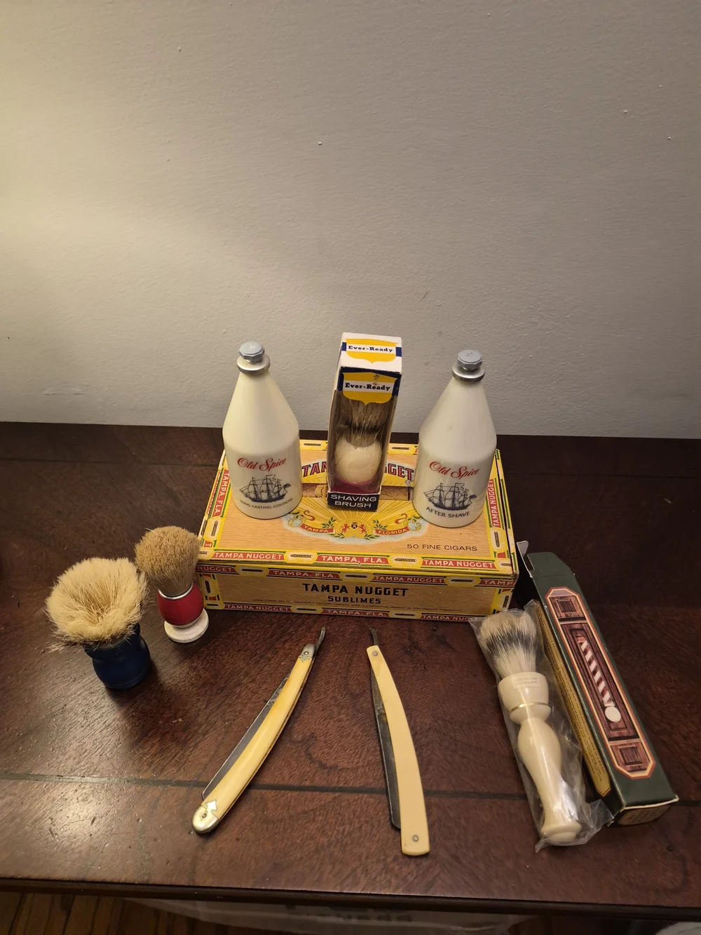 Old Spice White After Shave And Cologne With Ever-ready Brush And Straight Razor